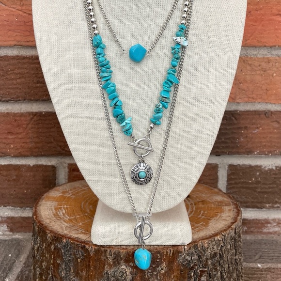 Red Saguaro Trading Post Jewelry - Aztec Pendant Necklace Set with Faux Turquoise